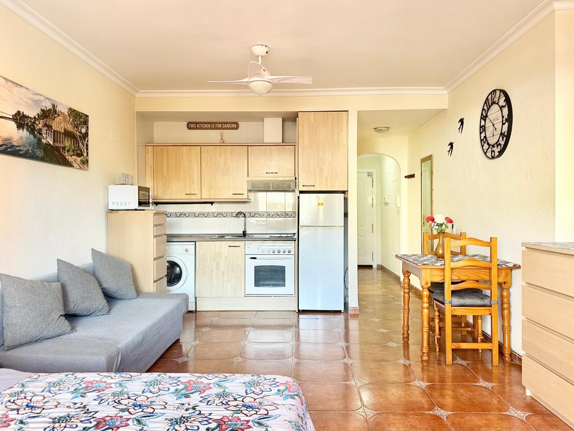 Costa Del Sol Seaside Studio - 5 Mins From Beach Fuengirola Ngoại thất bức ảnh